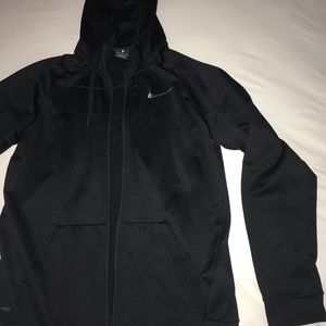 Men’s Nike Zip Up Sweater.